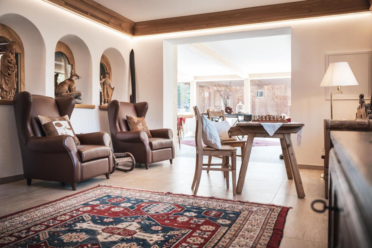 Hotel Chalet Corso Сан-Виджилио-ди-Мареббе Экстерьер фото