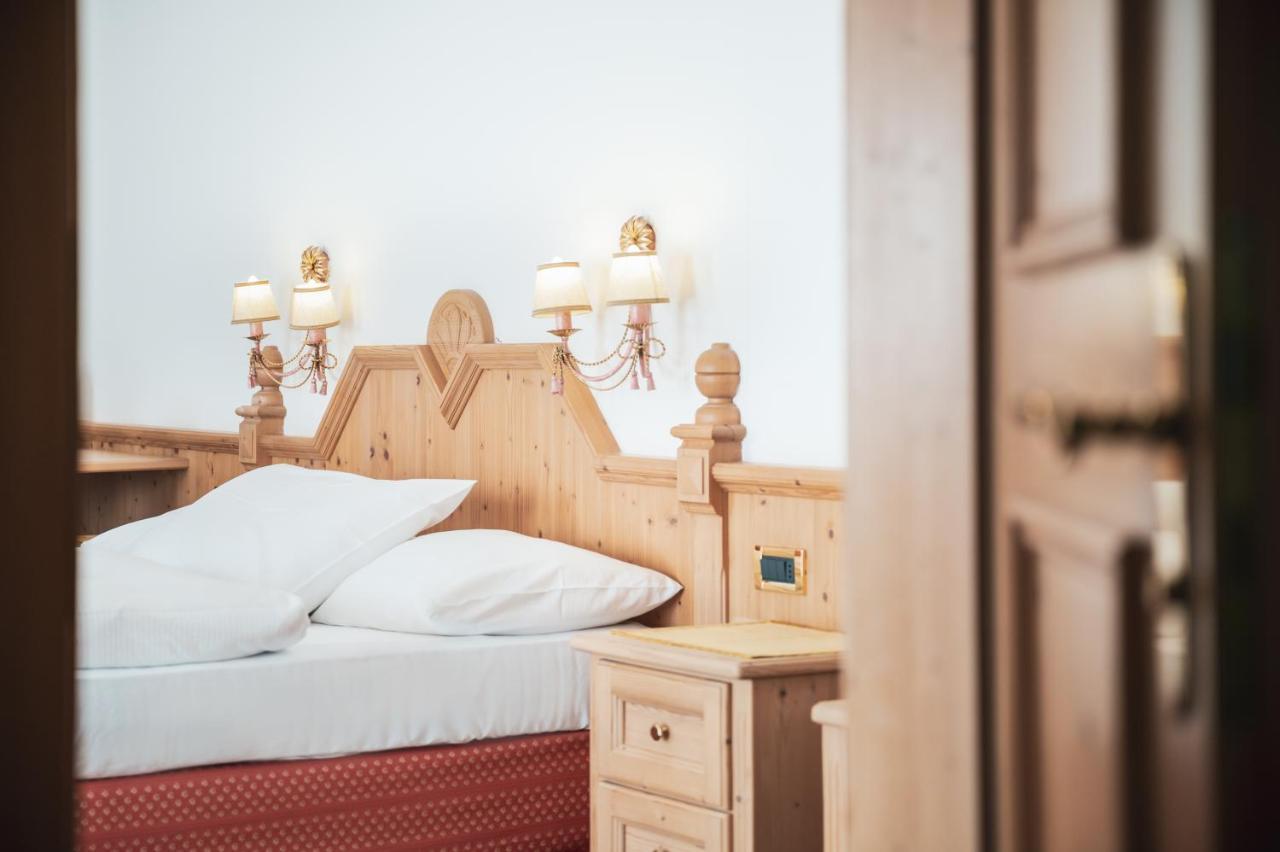 Hotel Chalet Corso Сан-Виджилио-ди-Мареббе Экстерьер фото