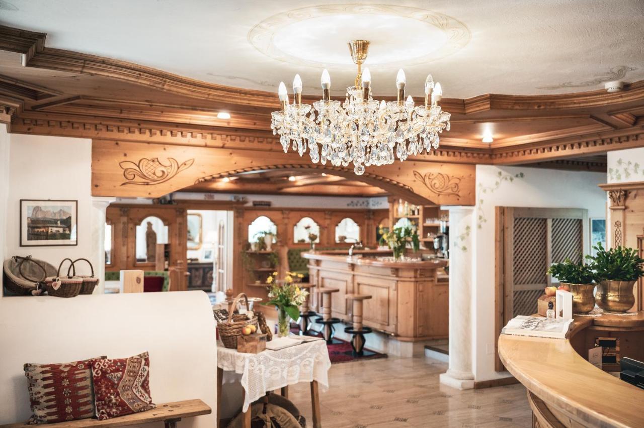 Hotel Chalet Corso Сан-Виджилио-ди-Мареббе Экстерьер фото